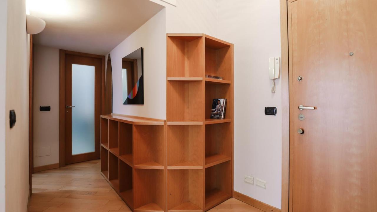Italianway - Dei Tulipani 4 Apartment Milan Bagian luar foto